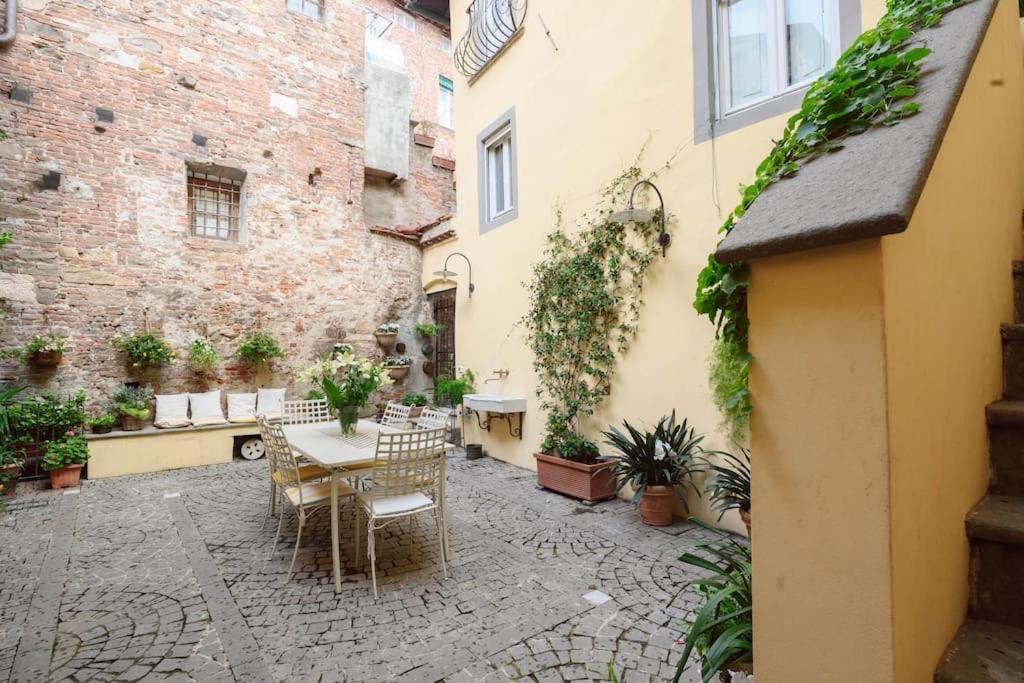 Corte Paolina - Charming Courtyard Inside Lucca Exterior foto